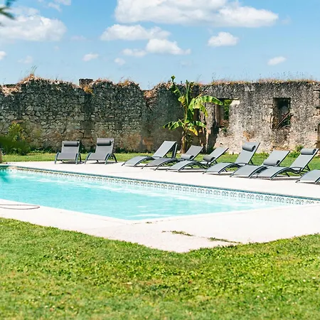 Domaine De Canteloup Au Coeur Des Vignes Avec Piscine Pensión Saint-Caprais-de-Bordeaux